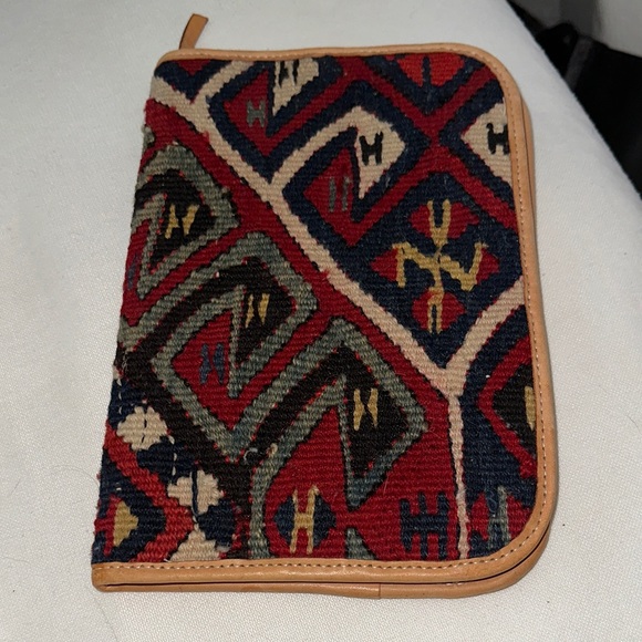 Colorful Geometric Patterned large Wallet - Picture 1 of 4